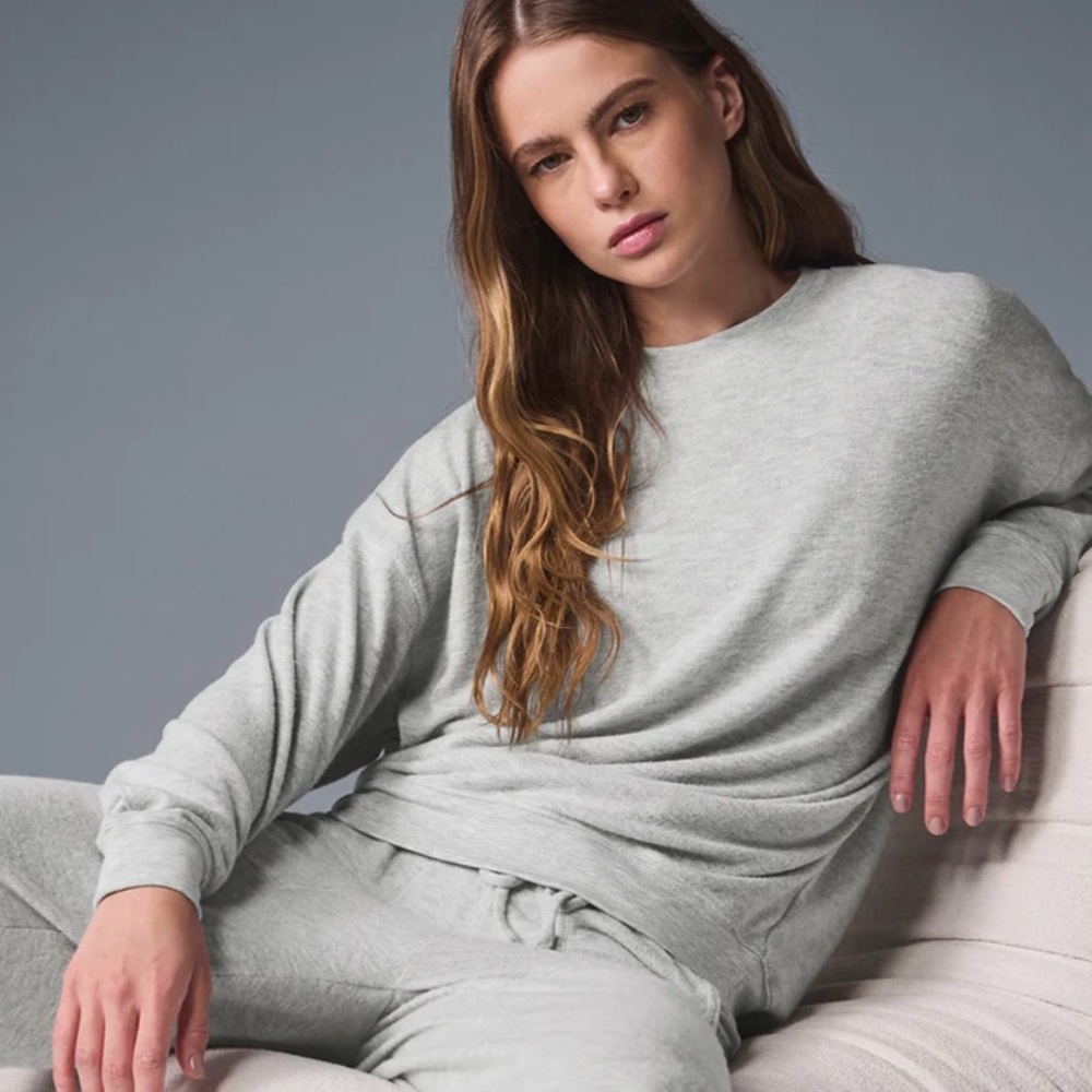 Alo yoga soho pullover athletic heather size small